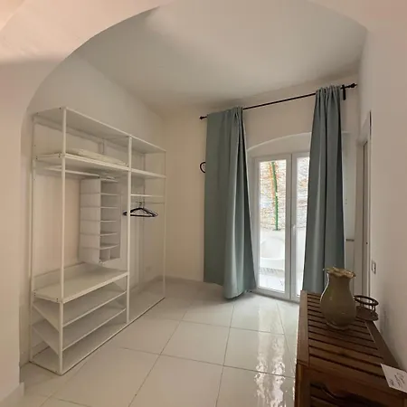 Il Caimano B & B, Con Piscina Dall'11 Luglio Al 31 Agosto *