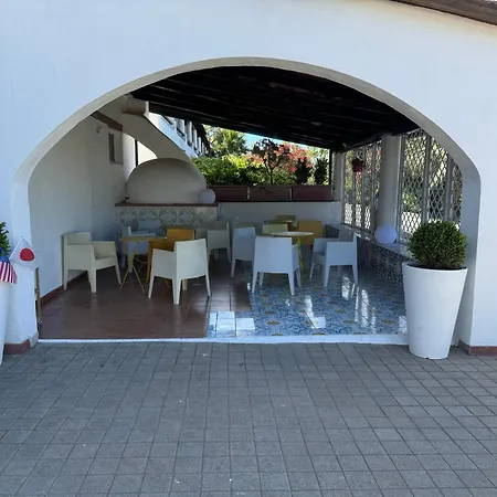 Il Caimano Bed & Breakfast *