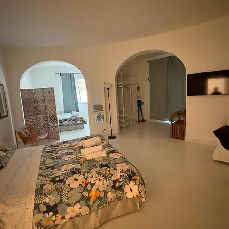 Frühstückspension Il Caimano B & B, Con Piscina Dall'11 Luglio Al 31 Agosto